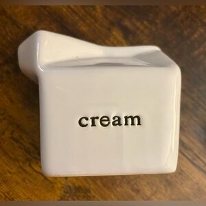 Signature Housewares Cream Container (No Sugar Bowl)